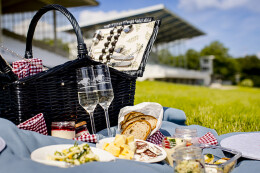 Picknickkorb mit Winzersekt Krack für 2 (Gourmet-Renntag)
